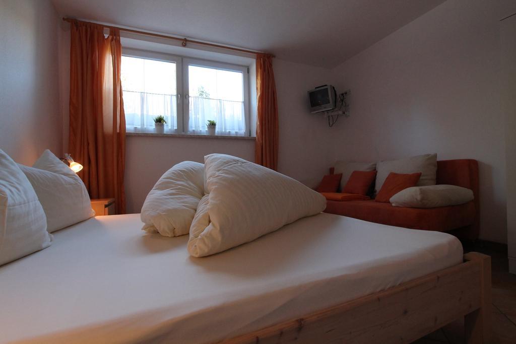 Ferienwohnung Gabriele Brixen im Thale Room photo